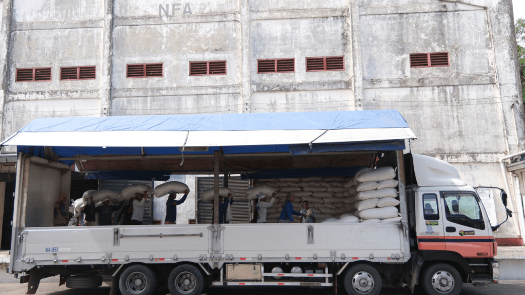 NFA PILOTS 1-TON PALAY BAGGING SYSTEM TO MODERNIZE GRAIN&nbsp;STORAGE