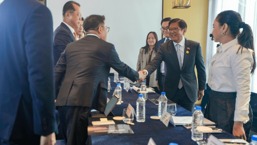 MARCOS MEETS HANWHA OCEAN AT APEC 2025 TO BOOST PHILIPPINE NAVAL&nbsp;POWER